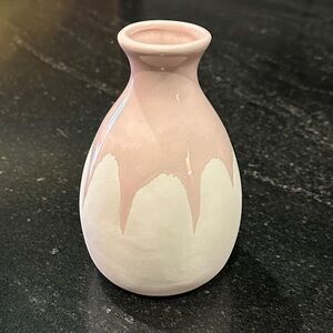 Isaac Mizrahi Loves XO, Sienna‎ Pink Cream Ceramic Vase